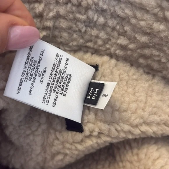 REITMANS Bucket Hat - Picture 7 of 7